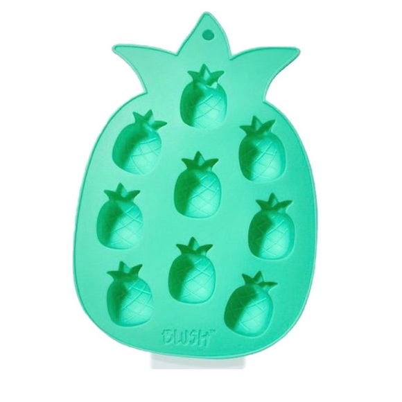Blush Pineapple Ice cube Tray - Picture 1 of 4